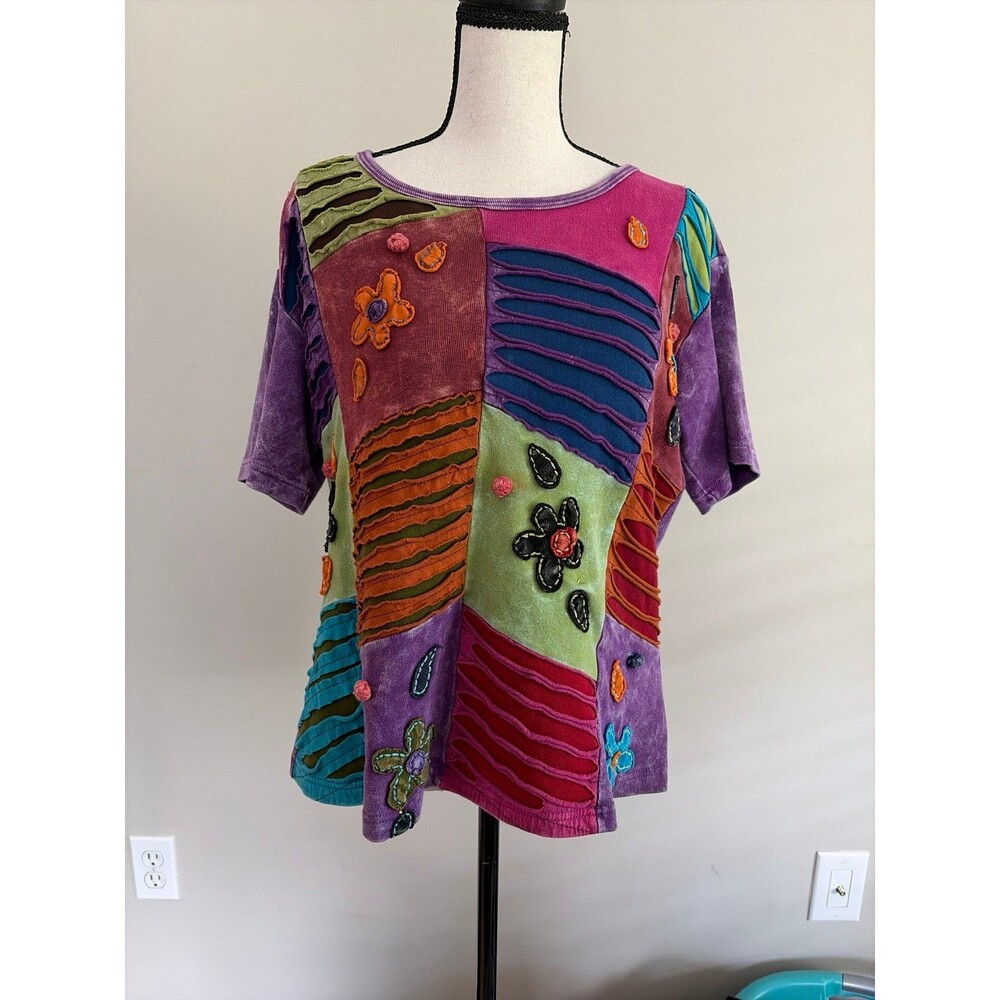 vintage multicolored patchwork and embroidered short-sleeve top size large